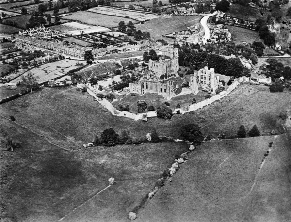 Kenilworth Castle, Warwickshire, 1920