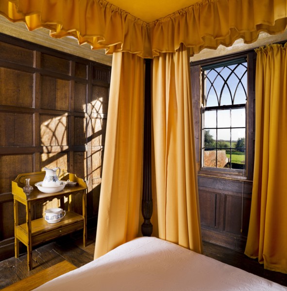 Four poster bed in the Squire's Room, Boscobel House, Shropshire, c1980-c2017