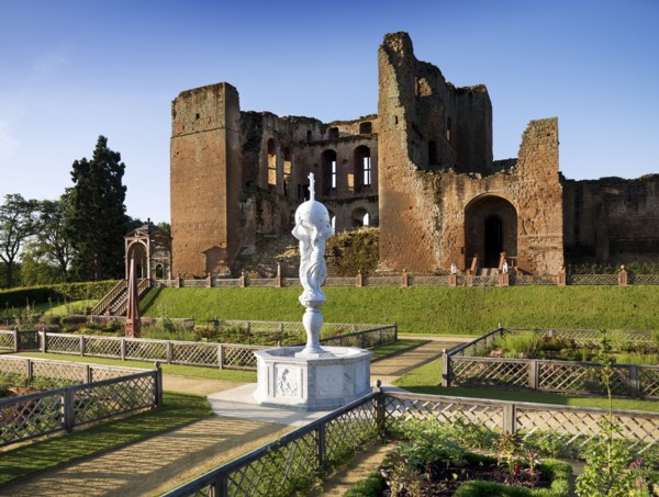 Elizabethan Garden, Kenilworth Castle, Warwickshire, 2008