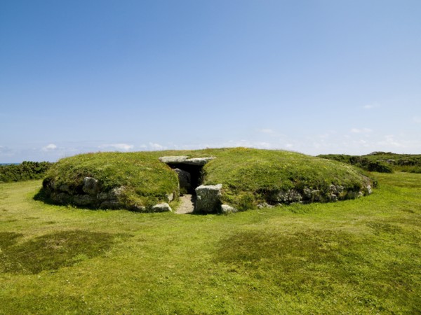 Porth Hellick Down burial chamber, St Mary's, Isles of Scilly, Cornwall, 2009
