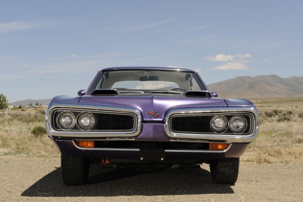 Dodge Coronet Hemi RT 1970. Artist: Simon Clay.