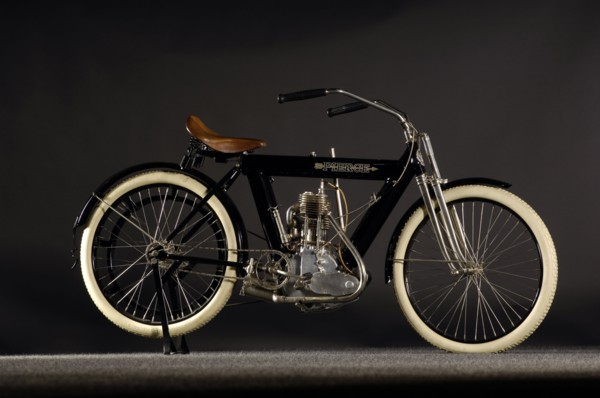 Pierce Arrow single 1911. Artist: Simon Clay.