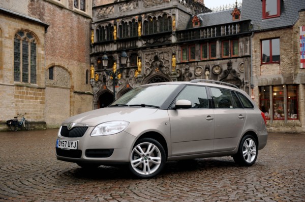 Skoda Fabia Estate 2007. Artist: Simon Clay.