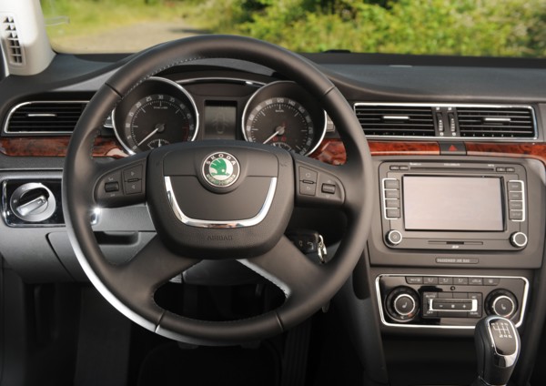 Skoda SUPERB 2008. Artist: Simon Clay.