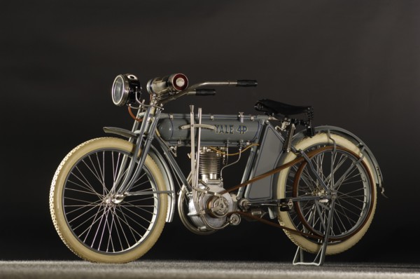 Yale 4 hp 1912. Artist: Simon Clay.