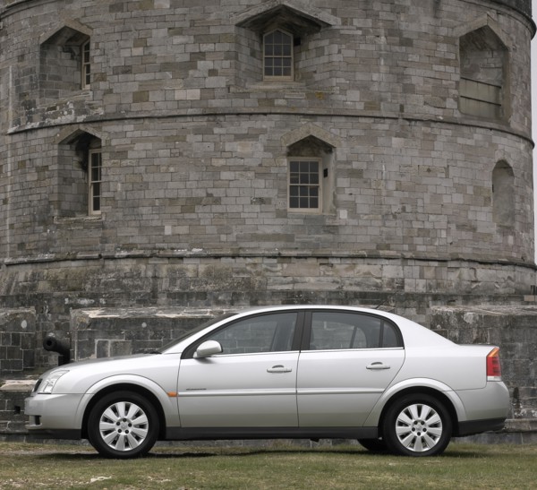 2002 Vauxhall Vectra 2.2. Artist: Unknown.