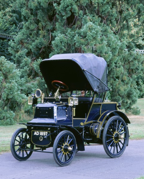 1897 Daimler. Artist: Unknown.
