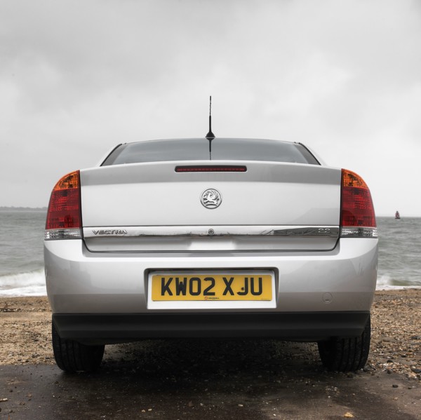 2002 Vauxhall Vectra 2.2. Artist: Unknown.