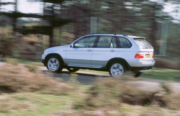 2001 BMW X5 4.4i. Artist: Unknown.