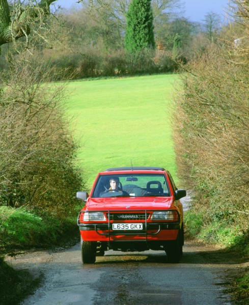 1994 Vauxhall Frontera Sport. Artist: Unknown.