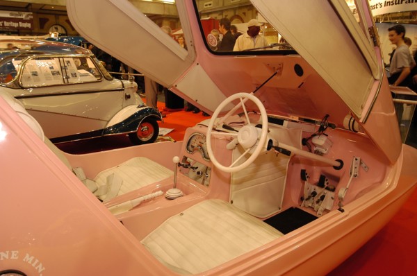 2004 Classic Cars Live Show at Alexandra Palace. Artist: Unknown.