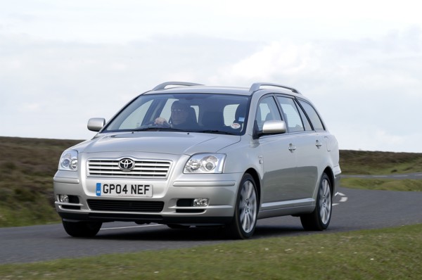 2004 Toyota Avensis Estate Artist: Unknown.