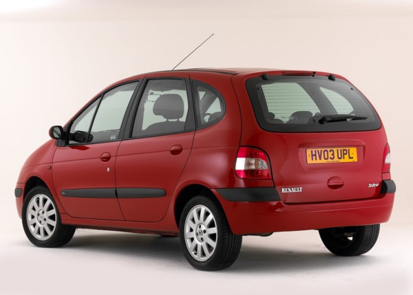 2003 Renault Scenic Artist: Unknown.