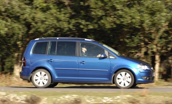 2006 Volkswagen Touran Tdi Sport Artist: Unknown.