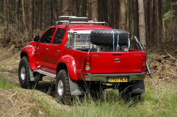 2007 Toyota HiLux Arctic Explorer Artist: Unknown.