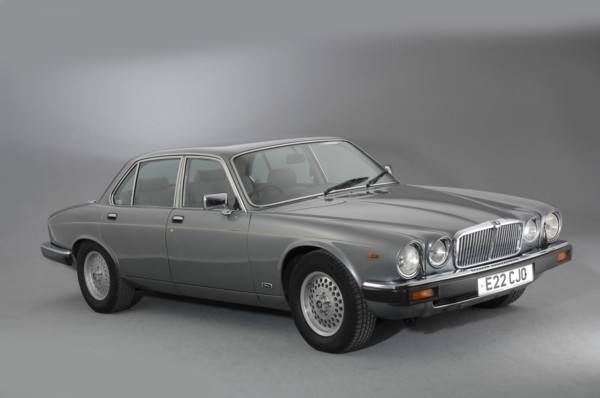 1987 Jaguar XJ12 Sovereign Artist: Unknown.