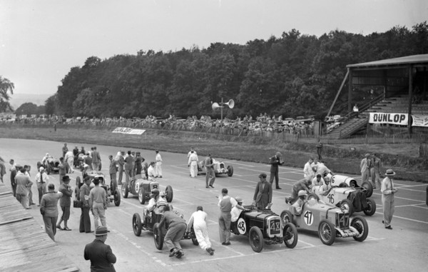 Motor race at Donington Park, Leicestershire, 1936. Artist: Bill Brunell.