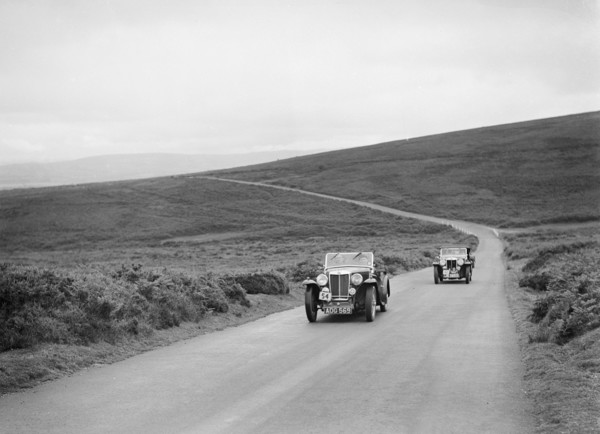 MG Magnette NAs of VM Roberts and FE Ainley at the MCC Torquay Rally, July 1937. Artist: Bill Brunell.
