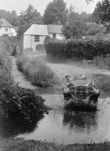 Singer competing in the B&HMC Brighton-Beer Trial, Windout Lane, near Dunsford, Devon, 1934. Artist: Bill Brunell.