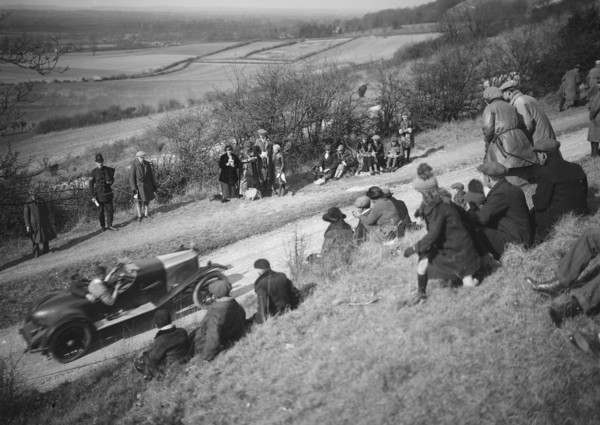Aston Martin of Bertie Kensington-Moir, Essex Motor Club Kop Hillclimb, Buckinghamshire, 1922. Artist: Bill Brunell.