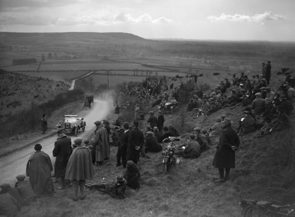 Essex Motor Club Kop Hillclimb, Buckinghamshire, 1922. Artist: Bill Brunell.