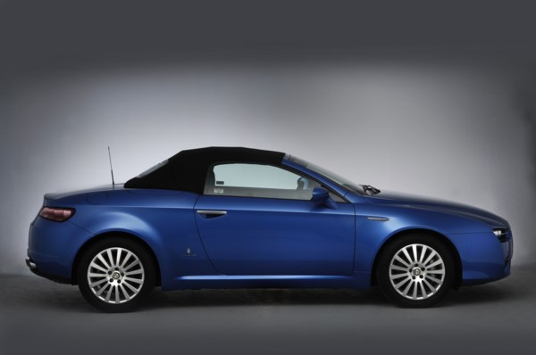2006 Alfa Romeo Spider. Artist: Unknown.