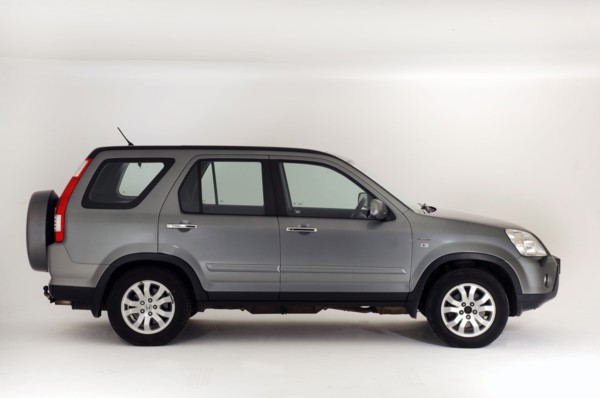 2005 Honda CRV Artist: Unknown.