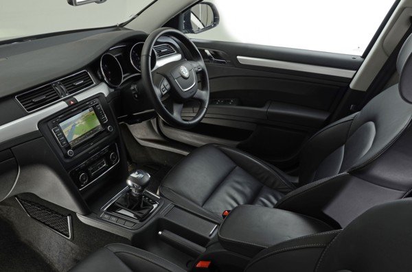 2011 Skoda Superb Tsi Artist: Unknown.