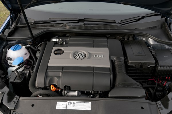 2011 Vokswagen Golf R Tsi Artist: Unknown.