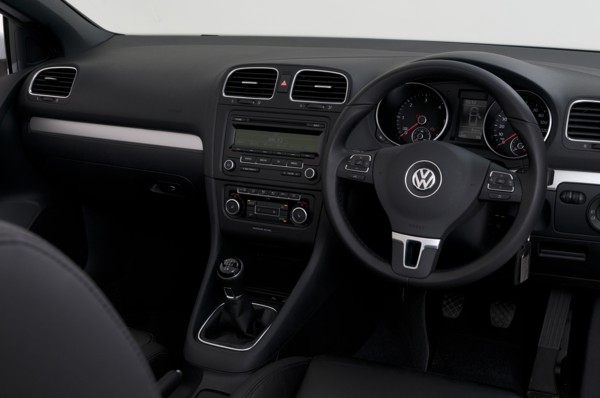 2011 VW Golf Tdi Cabriolet Artist: Unknown.