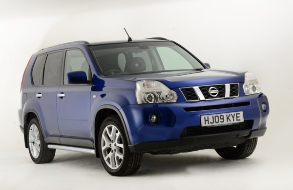 2009 Nissan X-Trail Artist: Unknown.