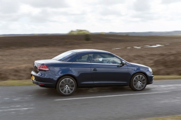 2011 Volkswagen EOS 2.0 Tdi Artist: Unknown.