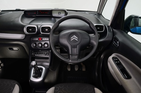 2009 Citroen C3 Picasso Artist: Unknown.