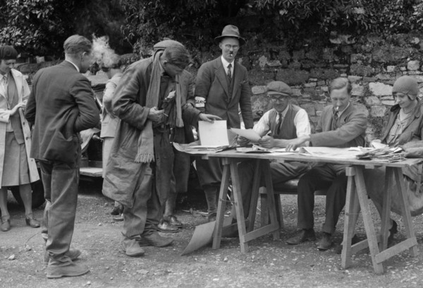 Brighton  and Hove Motor Club Brighton-Beer Trial, Countess Wear Hotel, Exeter, Devon, 1930. Artist: Bill Brunell.