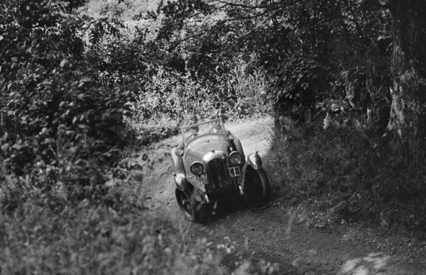 Salmson of LJ Higgs, B&HMC Brighton-Beer Trial, Pepperden Hill, Devon, 1930. Artist: Bill Brunell.