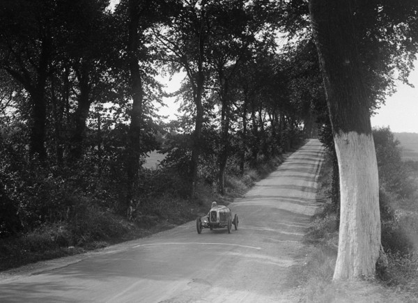 Salmson competing at the Boulogne Motor Week, France, 1928. Artist: Bill Brunell.