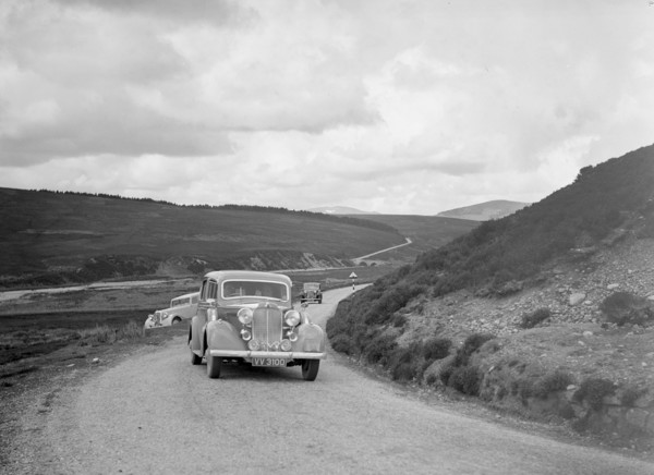 Vauxhall Big Six saloon of WT Grose, RSAC Scottish Rally, 1933. Artist: Bill Brunell.