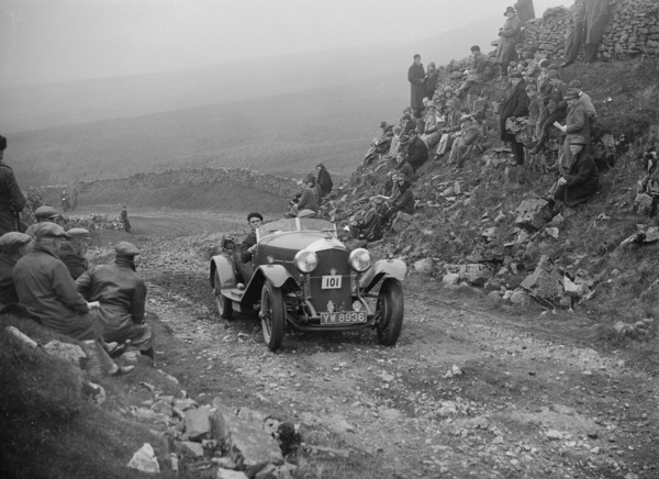Bentley of M Durand competing in the MCC Edinburgh Trial, 1929. Artist: Bill Brunell.