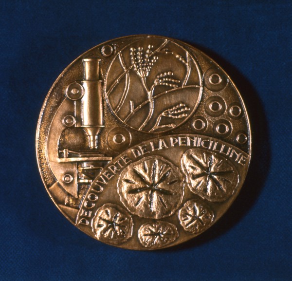 Medal commemorating the discovery of penicillin, 1945. Artist: Unknown