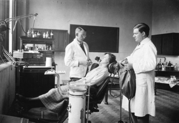 The Rowntree staff dentist at work, Rowntree Factory, York, Yorkshire,1920. Artist: Unknown