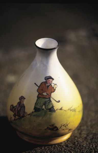 Pot with a golfing theme, British, 1920s. Artist: Unknown
