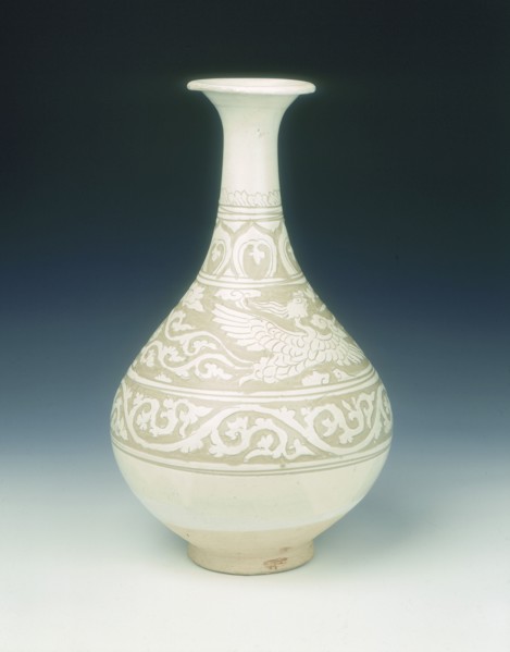 Cizhou type sgraffito yuhuchun vase, early Yuan dynasty, China, late 13th-early 14th century. Artist: Unknown