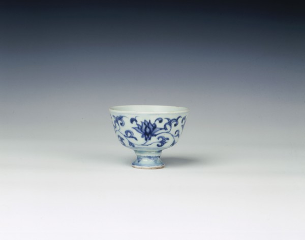 Blue and white tea or wine cup, China, 1450-1475. Artist: Unknown