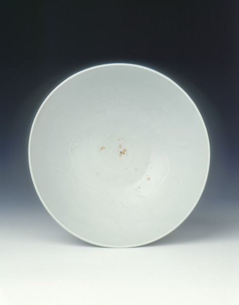 Shufu saucer dish with geese amid clouds, Yuan dynasty, China, 1279-1368. Artist: Unknown