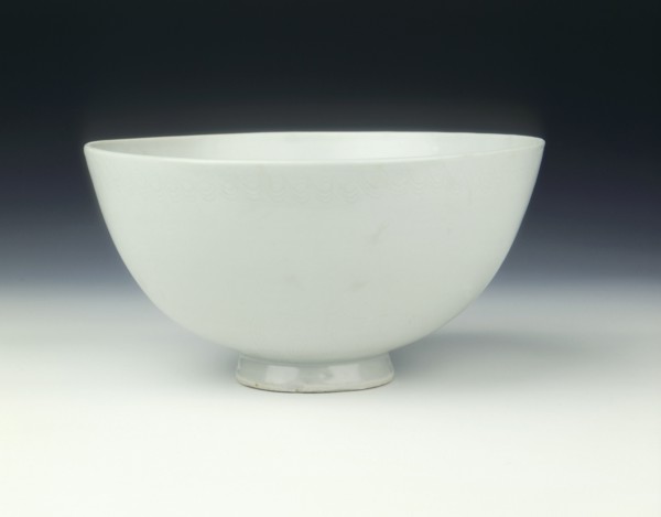 Shufu saucer dish with geese amid clouds, Yuan dynasty, China, 1279-1368. Artist: Unknown