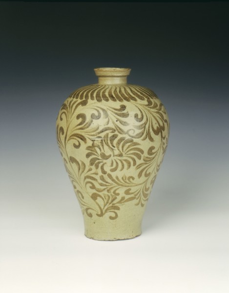 Celadon maebyong vase, Koryo dynasty, Korea, late 11th-early 12th century. Artist: Unknown