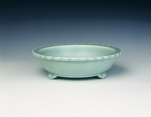 Celadon tripod basin, Qing dynasty, Yongzheng period, China, 1723-1735. Artist: Unknown