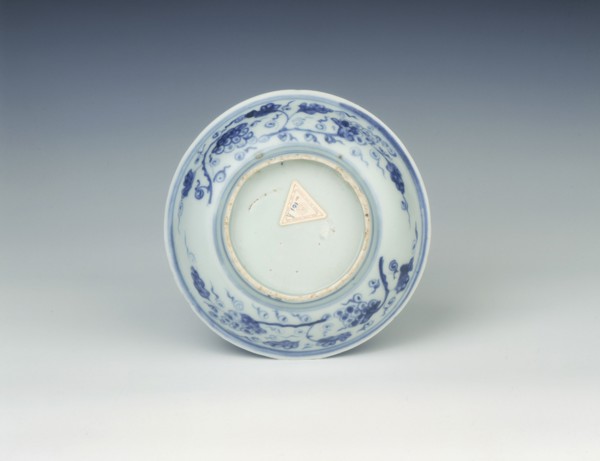 Blue and white dish, Ming dynasty, China, c1500. Artist: Unknown