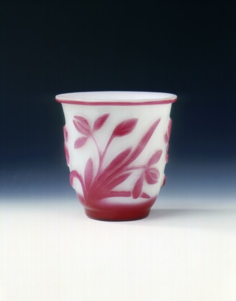 Peking glass cup, white with pink overlay, Qing dynasty, China, c1800. Artist: Unknown