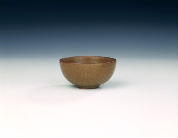 Snake skin glazed bowl, Qing dynasty, China, 18th century. Artist: Unknown